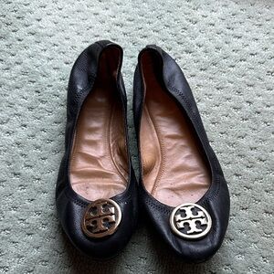 Tory Burch Stretchy Black Leather Ballet Flats with Gold Logo 10.5